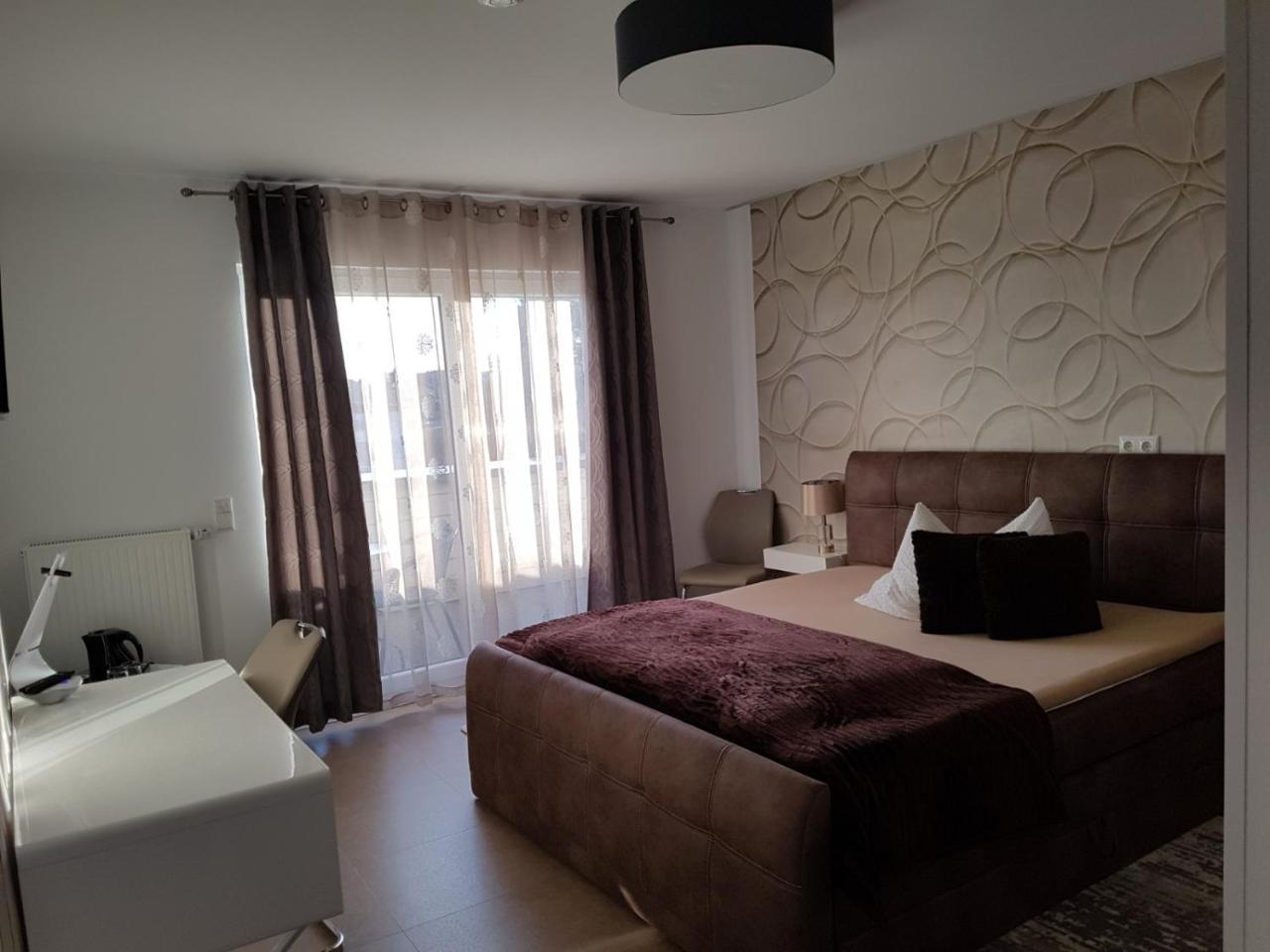 Aparthotel Magnolia Oberursel Zewnętrze zdjęcie